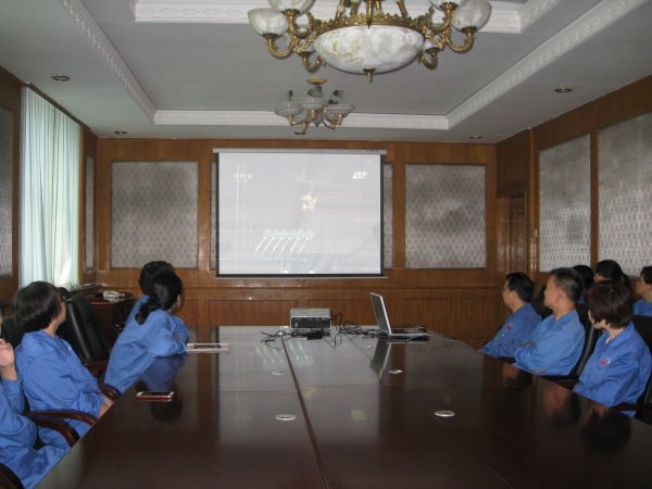 emc易倍体育制药集团组织职工收看<br />“纪念中国人民抗日战争暨世界反法西斯战争胜利70周年大会和阅兵仪式”<br />