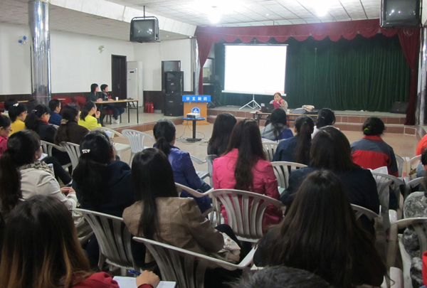 《河北工人报》“厂区纪事”进我家<br />