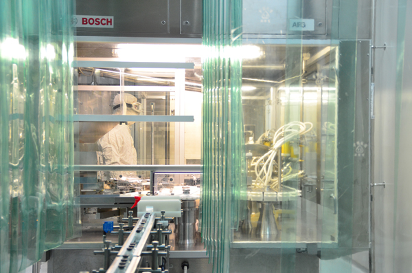 emc易倍体育制药华民公司粉针制剂省内首家取得英国GMP证书<br />