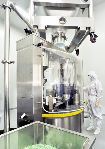 emc易倍体育华民公司河北省首家通过新版GMP认证